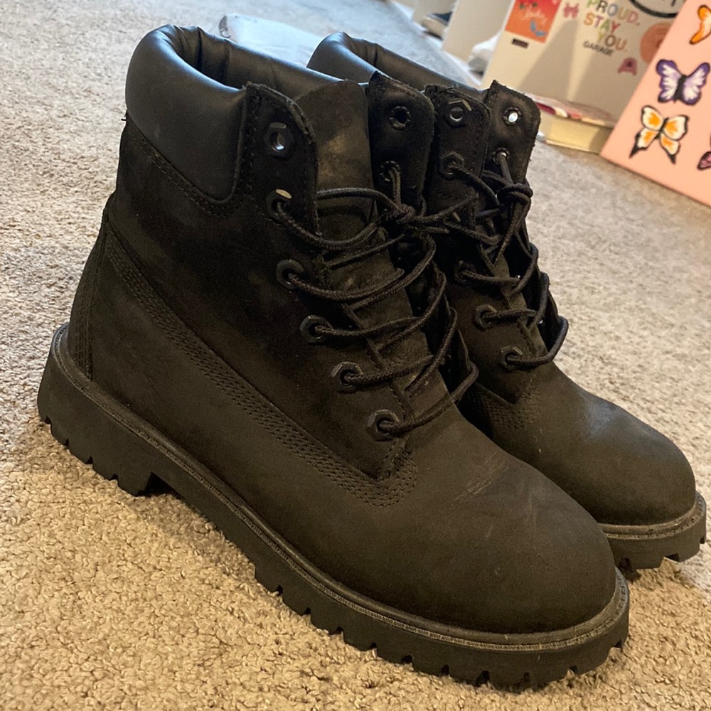 Black timbs🖤